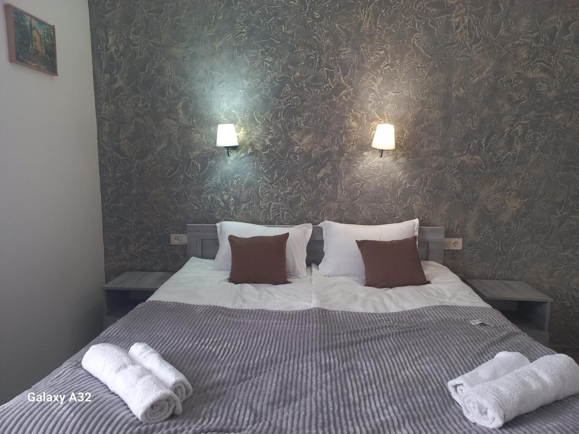 Ninama Hotel Mestia Kamer foto